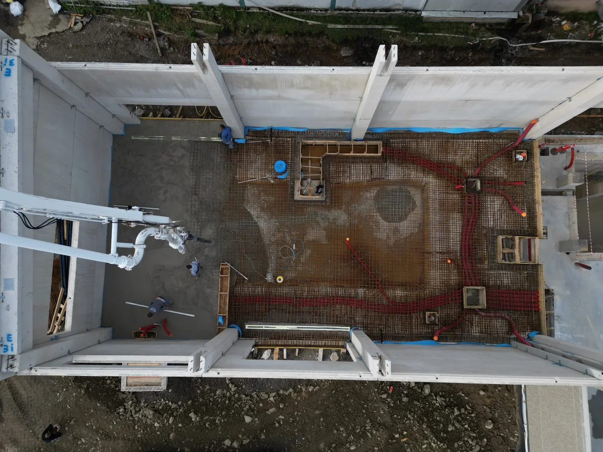 Large-area concrete placement — photo 5